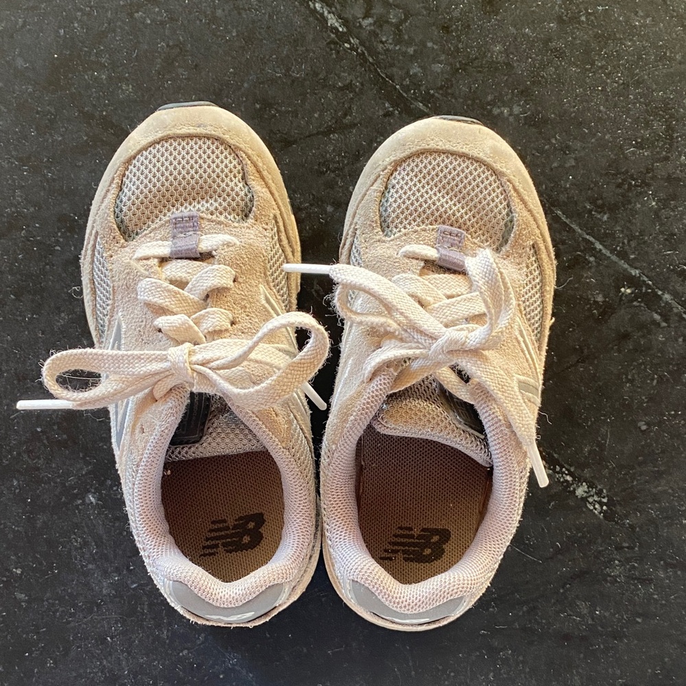 New Balance Kids' gray sneakers, 888 v2